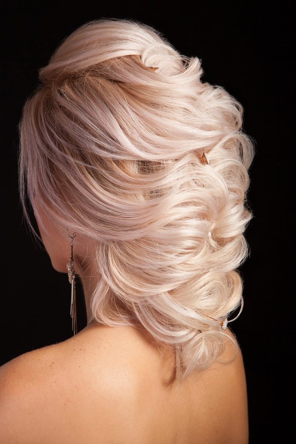 Comment utiliser la Dyson Airwrap pour des coiffures professionnelles à domicile ?